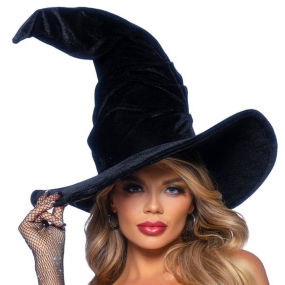 Leg Avenue Other - Leg Avenue Black Velvet Ruched Witch Hat